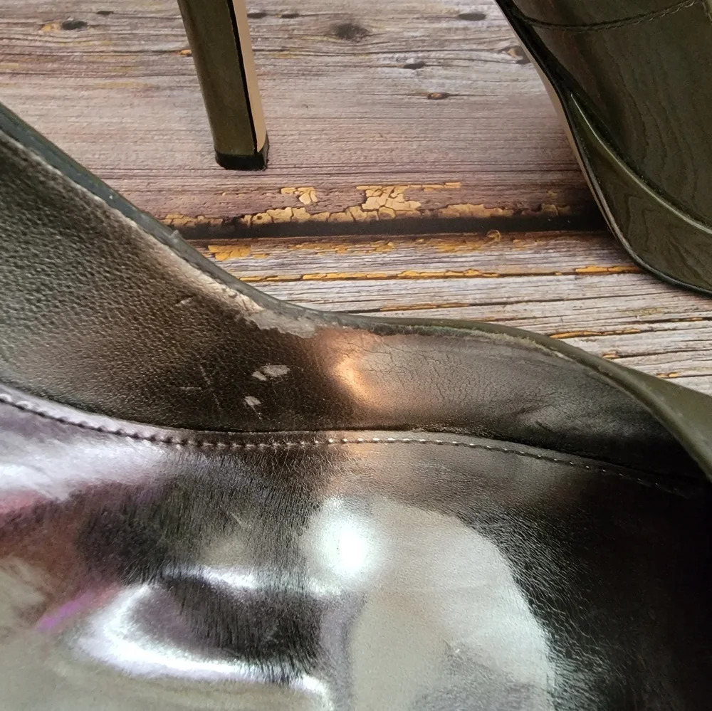 Marc Fisher Patent and Suede Platform Pumps - Size 8.5 - Picture 9 of 11